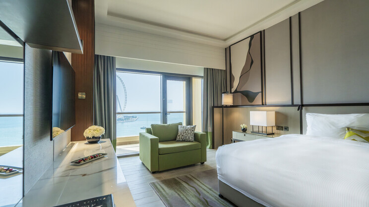 Sea Front One Bedroom Suite with Balcony & Lounge